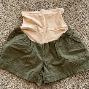 Over the belly maternity shorts